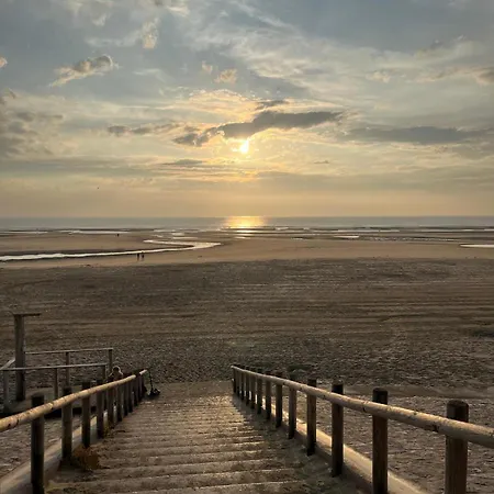 L Orée De La Pinède à 800 Metres De La Sous Les Pins Hébergement de vacances Hardelot-Plage